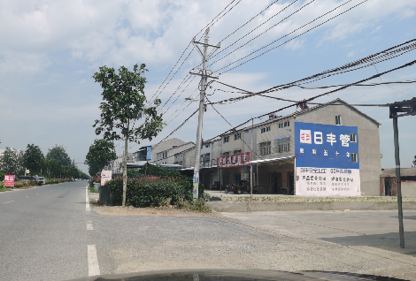  政和如何能保证墙体广告的醒目性？